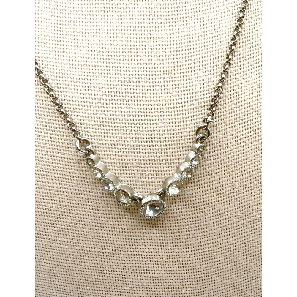Monet‎ Elegant Silver Tone Glass Rhinestone Necklace Signed Minimalist 16-18"